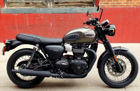 New 2020 TRIUMPH BONNEVILLE T100 BLACK Motorcycle in Denver #19T70.