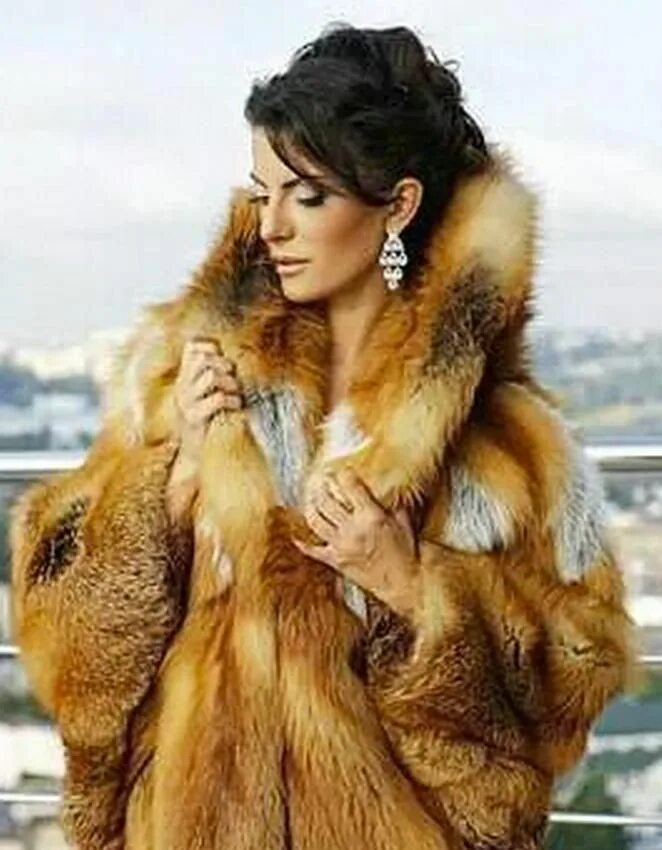 Golden fox fur coat. Шуба лиса рыжая. Белка. Узнаю тебя рыжая по шубке. Узнаю тебя рыжая по шубке.