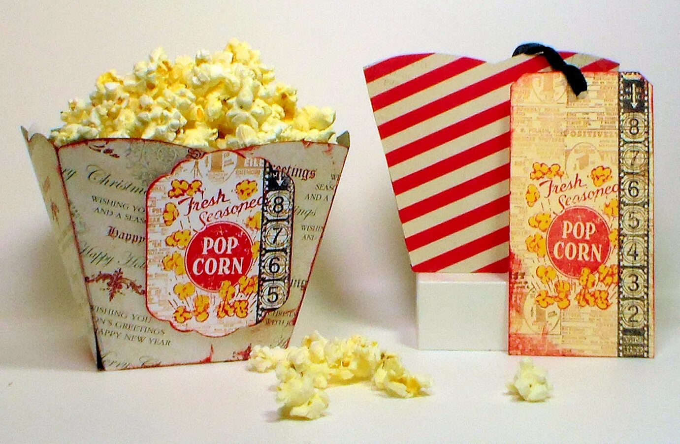 Купить книгу попкорн. Popcorn Box. Коробка для попкорна. Попкорн в коробке. Попкорн упаковка коробка.