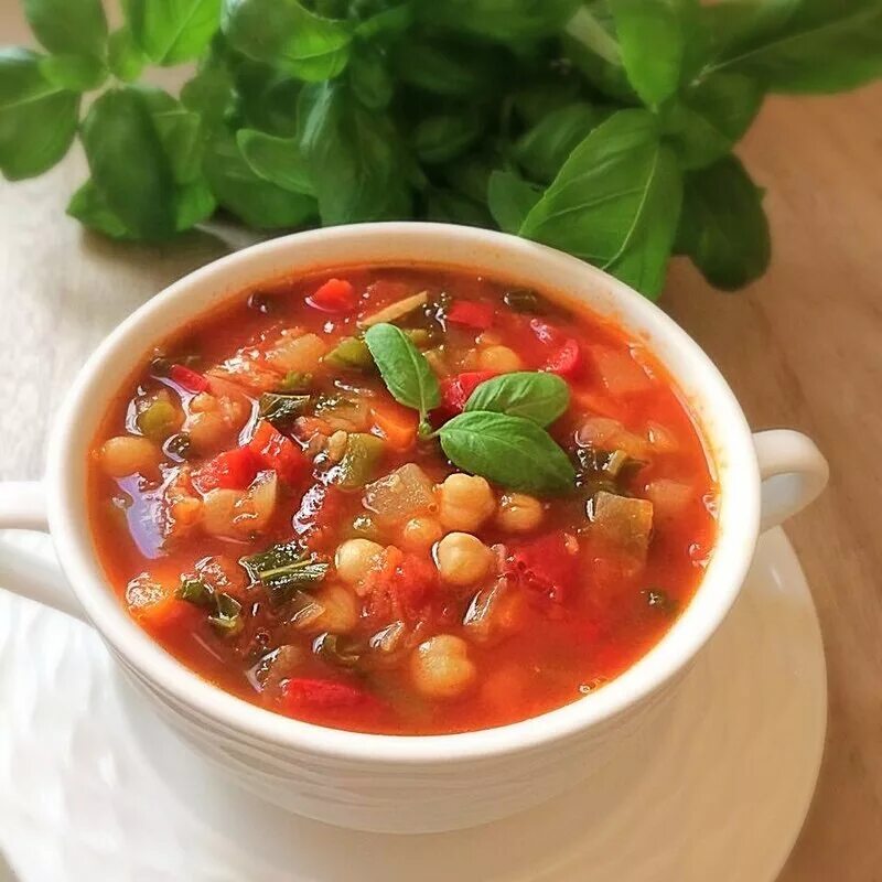 Овощной суп с нутом. Суп из овощей без мяса. Овощной суп без мяса. Овощной суп без мяса. Супы на овощном отваре.