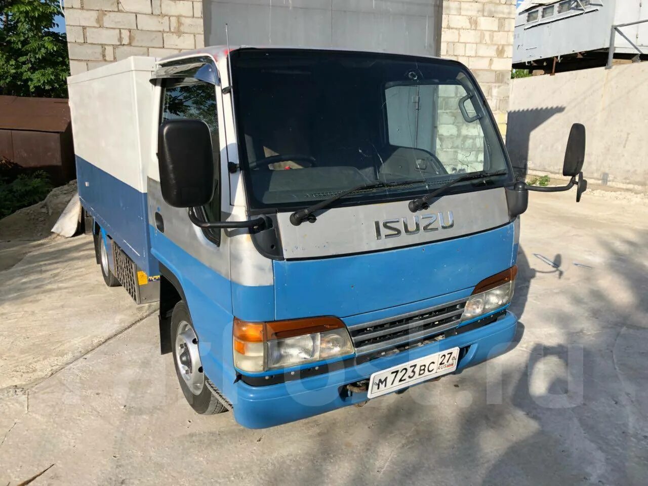 Исузу хабаровск. Isuzu цистерна. Исузу хабаровск. Исузу хабаровск. Isuzu v305.