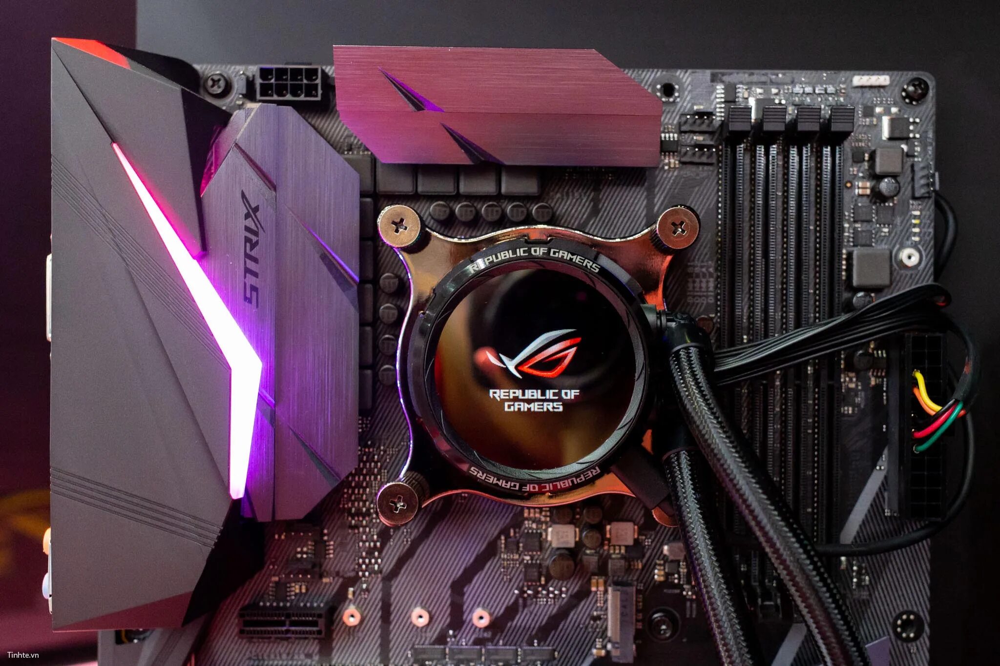 Кулер rog strix. ASUS ROG 6. ASUS ROG Ryuo III 360. ASUS ROG Ryujin III. ASUS ROG Ryujin 360.