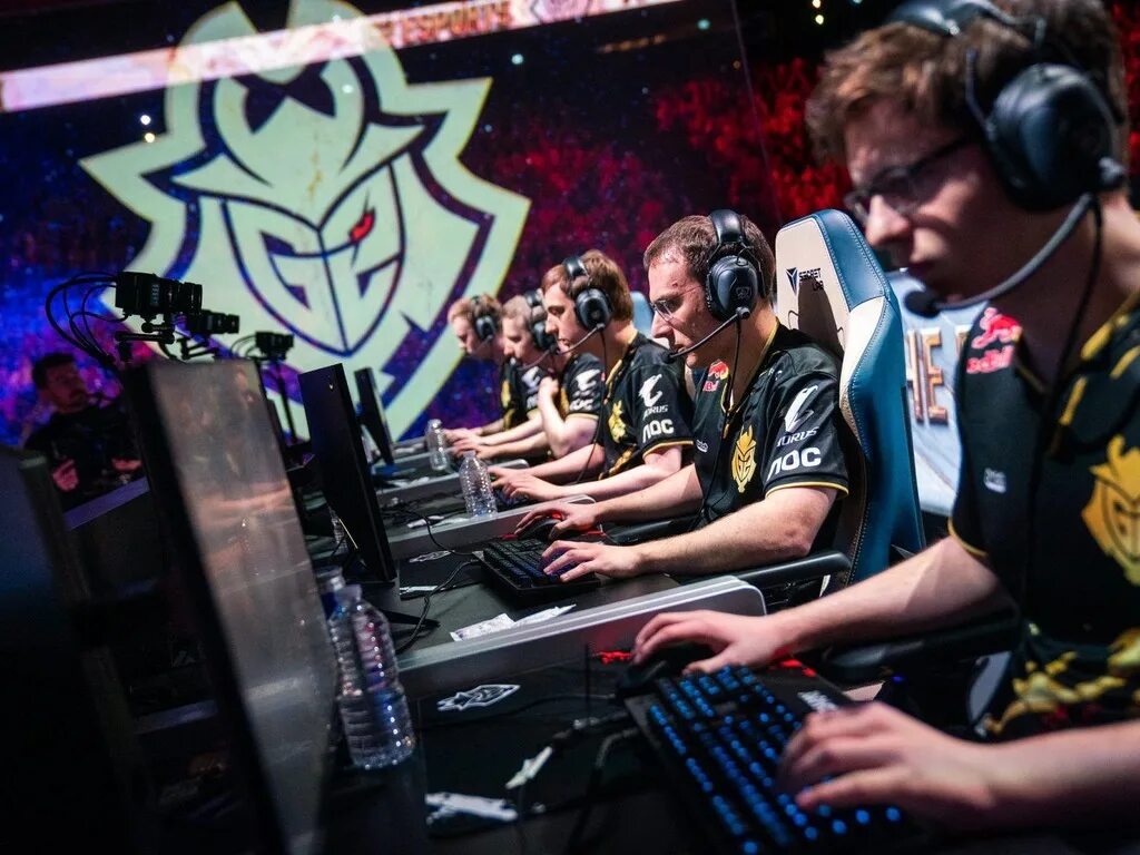Киберспорт темы. G2 арена киберспорт. esports киберспорт. киберспортсмены.