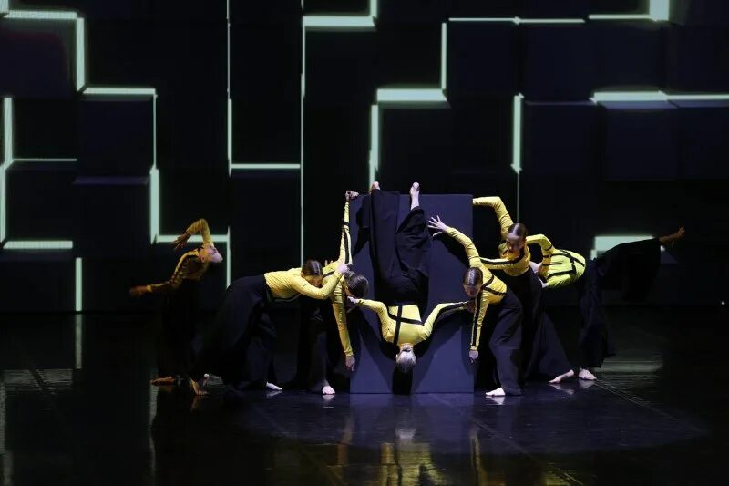 танцы эстетика без людей. Idc студия танца. егор крид мой краш. Idc танцы. Idc школа танцев.