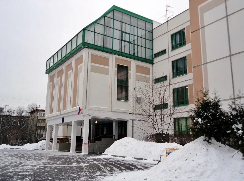 храм в марьиной роще. марьина роща москва. школа имени орлова марьина роща. марьина роща район. марьина роща москва.