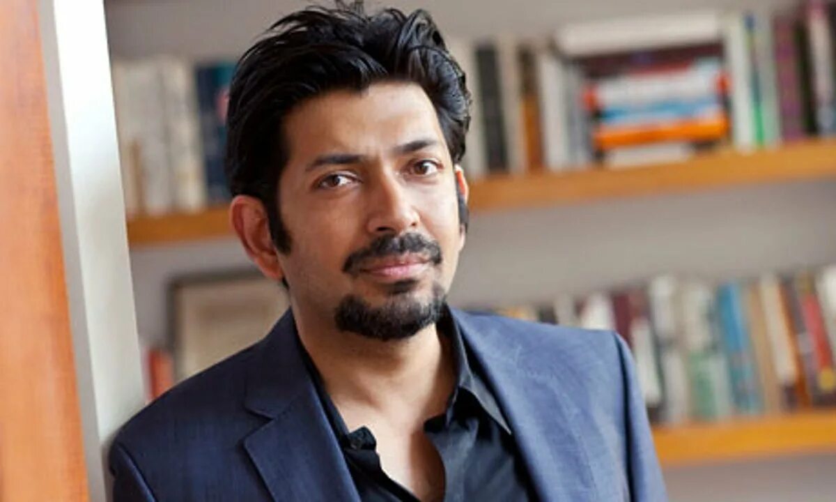 Сиддхартха романист. Siddhartha mukherjee. сиддхартха саркар. современные индийские авторы.