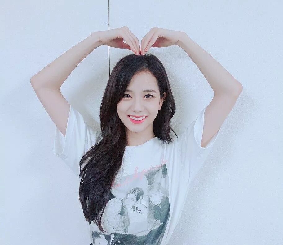 джису блэкпинк kill this love. Soyaaa jisoo. Kim jisoo ноги. Bjj девушки. джитсу фигура.