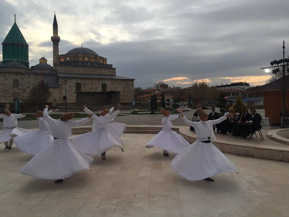 Фестиваль Мевланы вращающихся дервишей (Mevlana Festival in Konya) — Турция. Мевлана суфизм Турция. Суфии Дервиши. Турция танец дервишей.