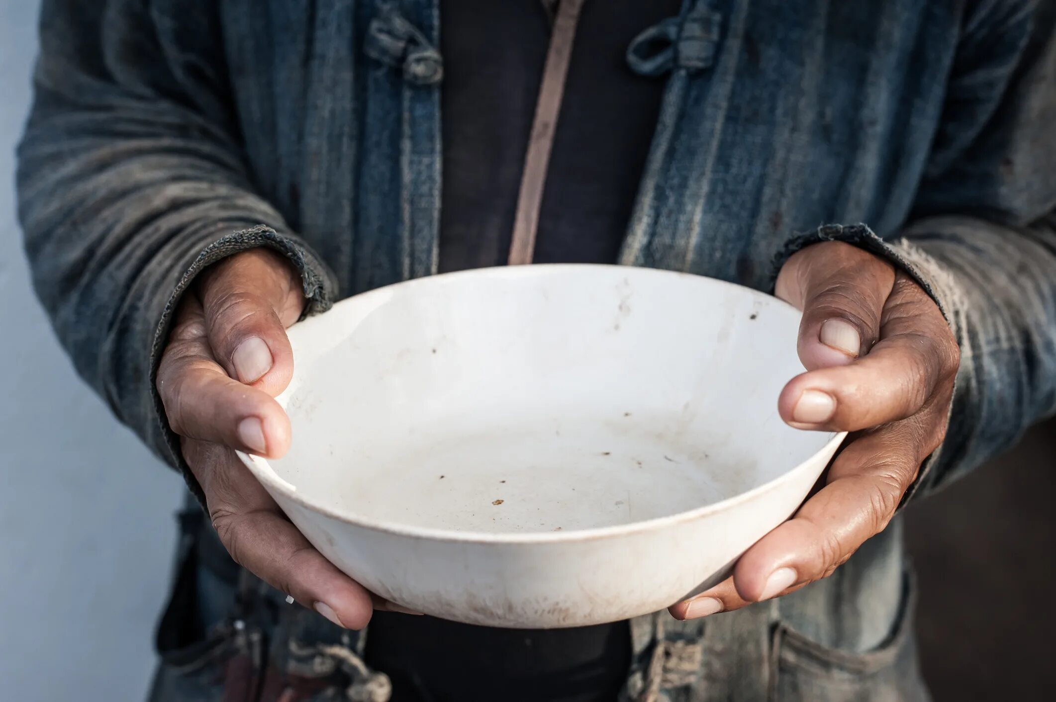 Продовольственная проблема картины художников современности. Недостаток продовольствия. Недостаток пищи. Продовольственная проблема. Дефицит продуктов питания.