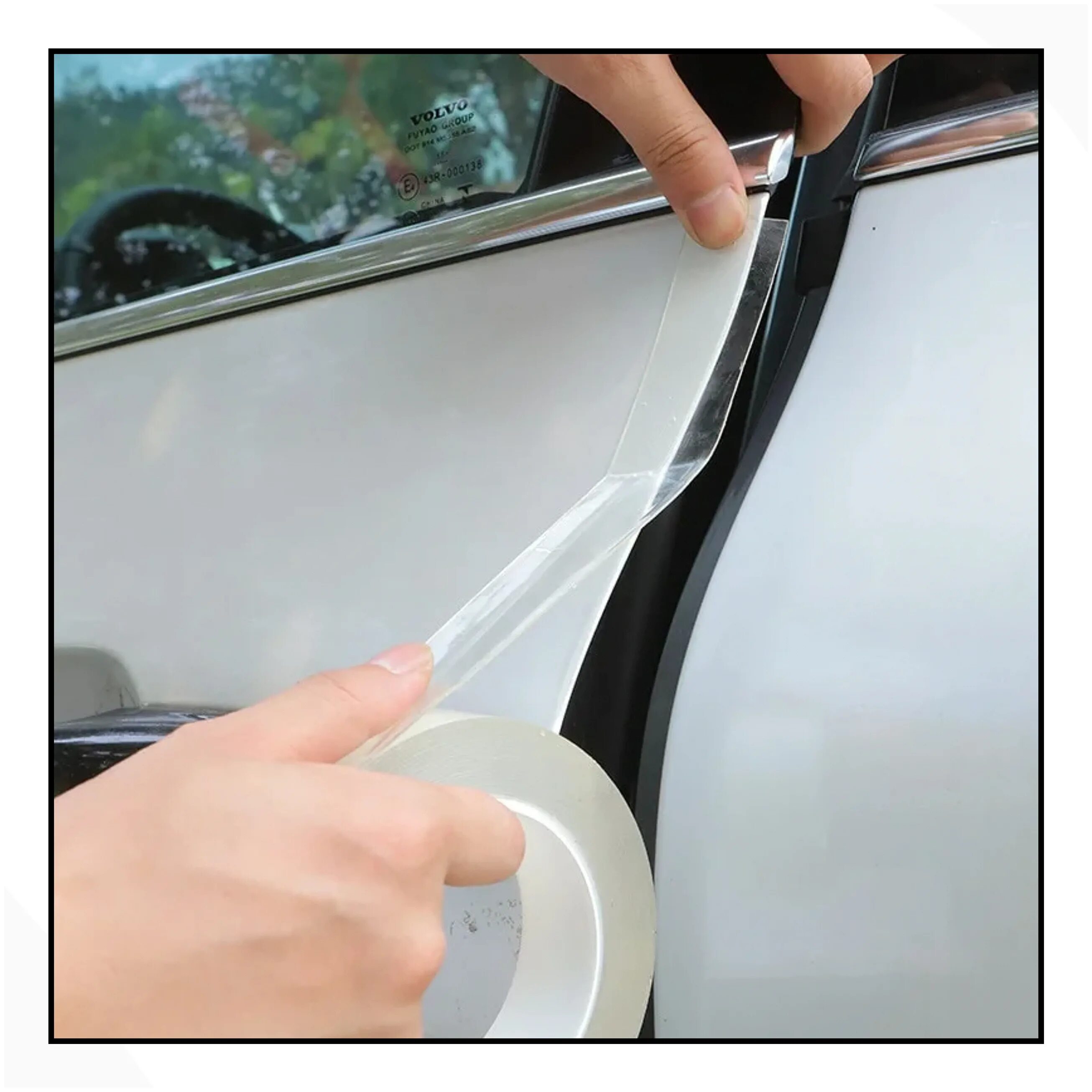 наклейка защитных пленок. защитная пленка на двери автомобиля. защитная плёнка под ручки дверей автомобиля. защитная плёнка на автомобиль. каклить защитное стекло.