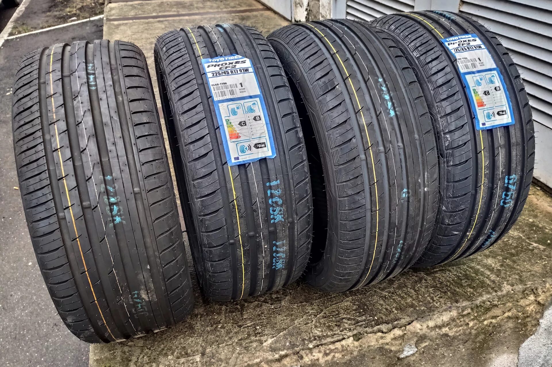 Резина лето 225 45 r17. Toyo PROXES cf2 225 45 17. Toyo PROXES cf2. Toyo (Тойо) PROXES cf2 205/60 r15 95h. 225/60r17 Toyo PROXES cf2.