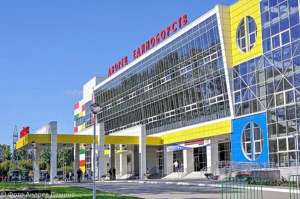 Воейков пенза дворец. Дворец единоборств воейков. Дворец единоборств пенза. Дворец единоборств пенза. Воейков пенза дворец единоборств турнир по самбо область.