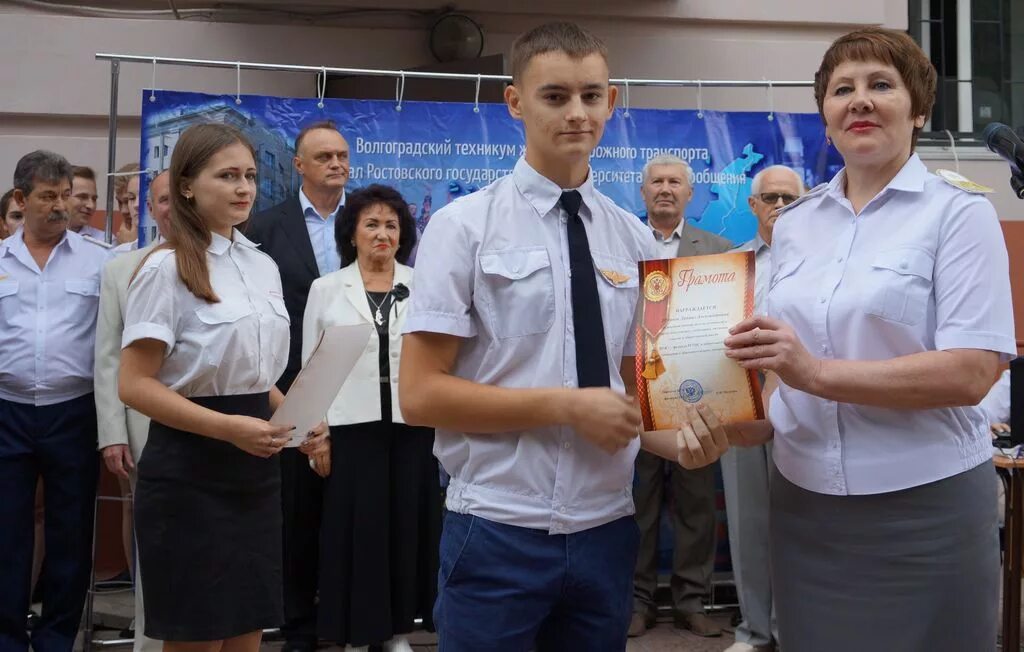 мурманск колледжи после 9 класса специальности. гапоу мо мурманский технологический колледж сервиса. мурманский медицинский колледж официальный сайт. технологический колледж мурманск. поварское и кондитерское дело профессия.