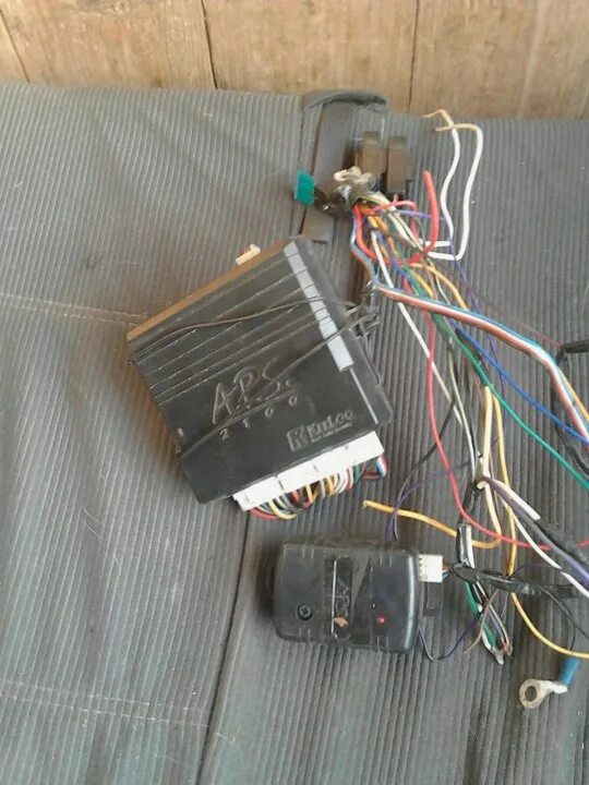 Сигнализация не отключается что делать. Aps 2100. сигнализация апс 2100. a.p.s. 2100. сигнализация aps 1300.