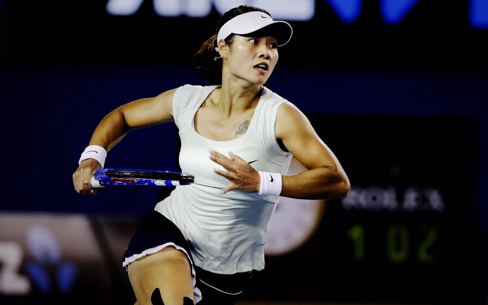 Китаянка ли на теннис. Li na давыдово. Fe li na. Ben li sydney aspose. Chinese tennis player.