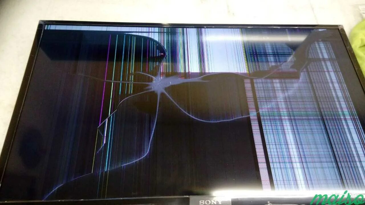 Матрица телевизора цена. ЖК матрица Samsung. Жидкокристаллическая матрица телевизора самсунг 65 дюймов. Матрица на телевизор самсунг. Разбитая матрица на телевизоре самсунг.