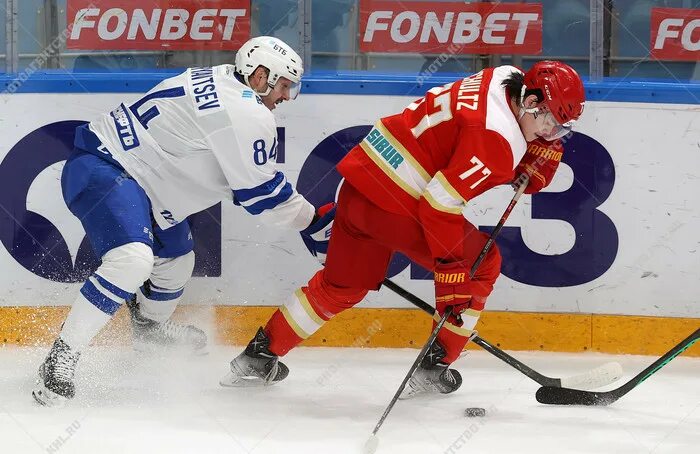 Хоккей фонбет чемпионат кхл 1 8 финала. Куньлунь ред Стар Северсталь. КХЛ – Куньлунь ред Стар. Куньлунь ред Стар Гостевая форма.