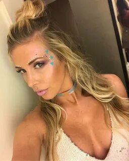 Samantha saint instagram