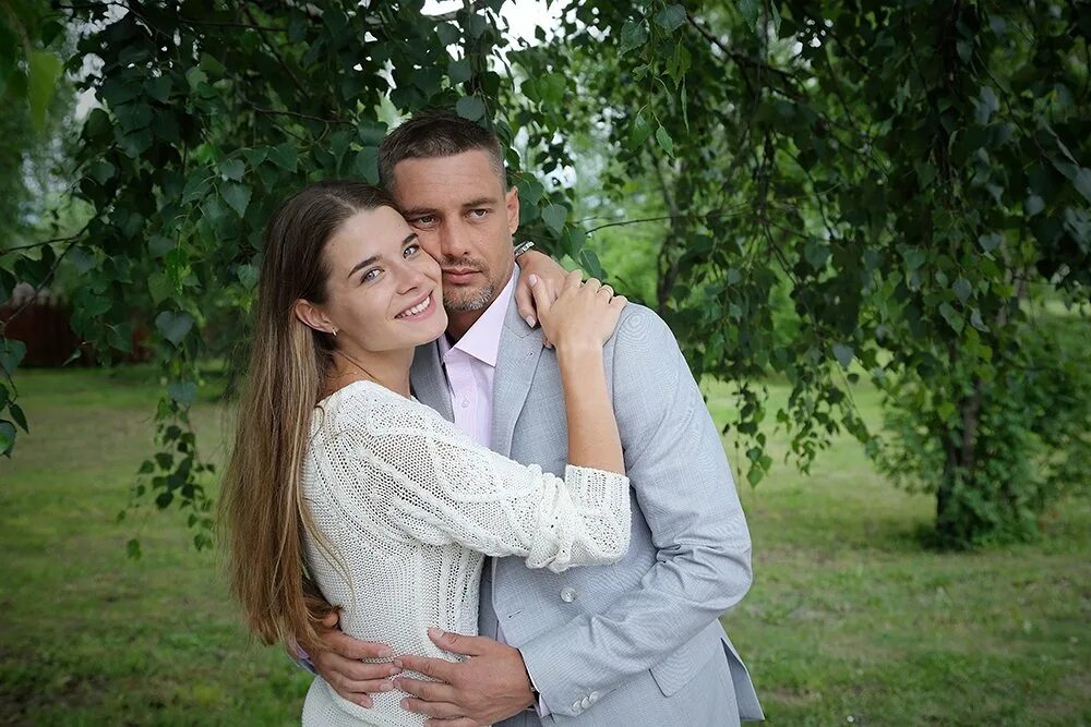 Батырев и лоза. Семья актера батырева. Дети антона батырева. Семья актера батырева. Семья актера батырева.
