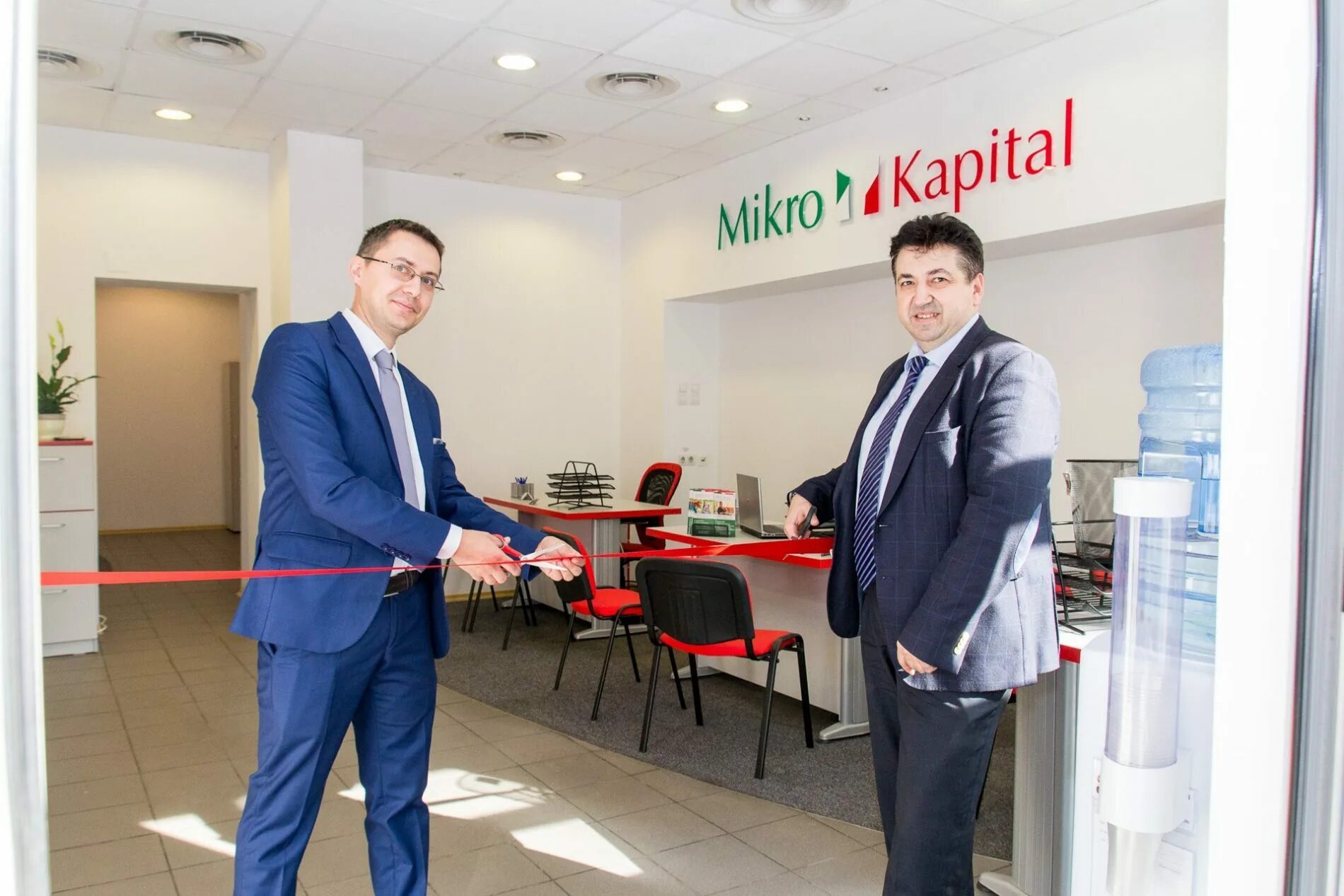 Микро капитал. Mikro Kapital. Mikro Kapital Group. Микро капитал Молдова.