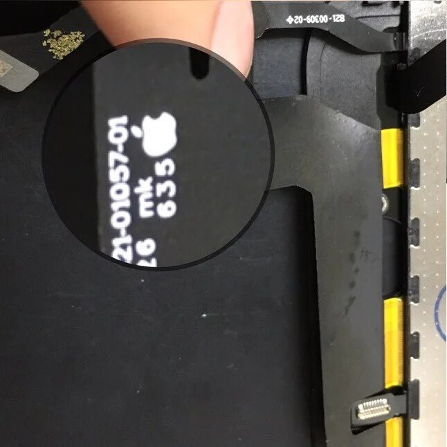 как узнать оригинальный дисплей. дисплей айфон 6 s подделка. Iphone 8 lcd jumper. оригинал и копия дисплея iphone x. разница оригинального экрана iphone 6s.