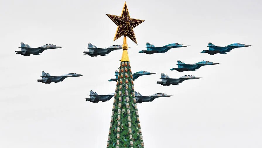 9 мая картинки самолеты. Воздушный пар. 9 мая самолет. Воздушный парад. Парад победы авиация.
