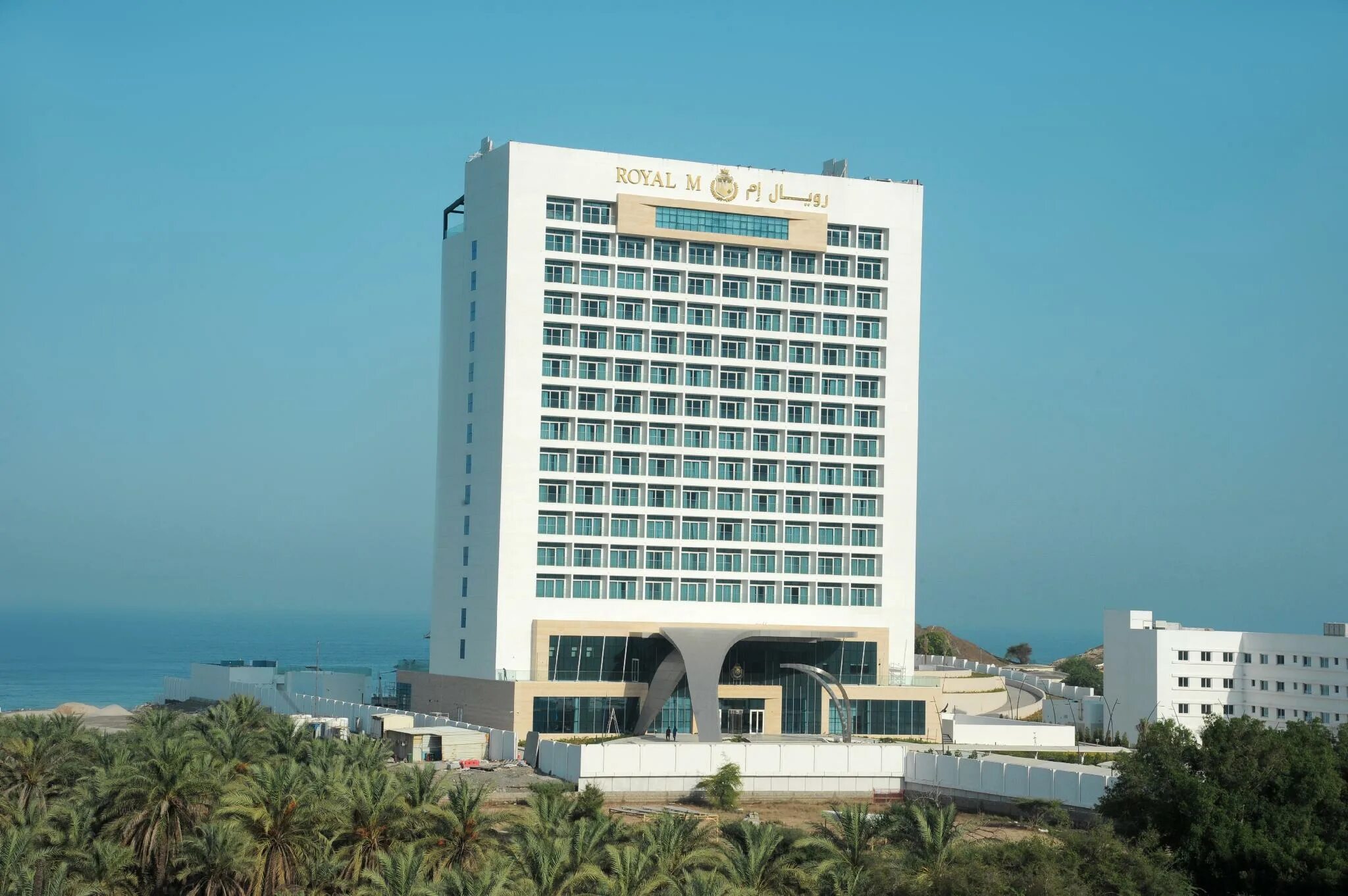 Royal beach hotel fujairah. Отель ОАЭ Royal m Beach Resort al Aqah. Роял м Бич Фуджейра 5. Royal m al Aqah Beach Resort Фуджейра отель. 5 Отель Royal m Hotel & Resort al Aqah Beach.