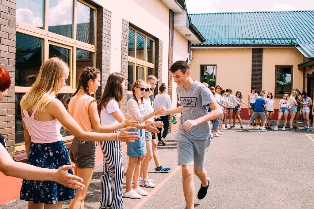Акшуат нижний лагерь. Робинзонада лагерь москва. Детские лагеря в ереване для русскоговорящих. Лагерь для работающих родителей. «детский оздоровительный лагерь «березовая роща».