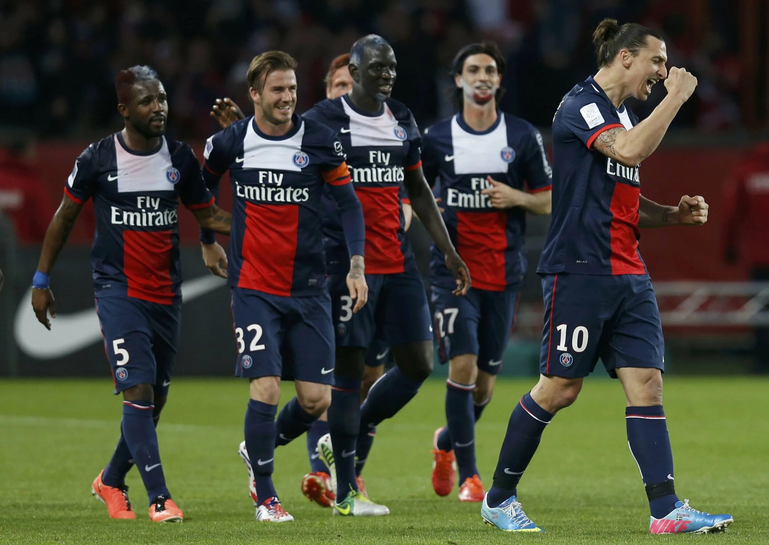 Сегодняшний матч псж. Килиан мбаппе монако. Неймар против псж. Пари сен-жермен матчи. Бенфика пари сен-жермен.