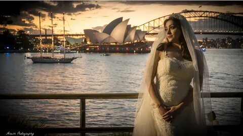File:Bride at the sunset by Sydney Wedding Time.png - Wikimedia Commons