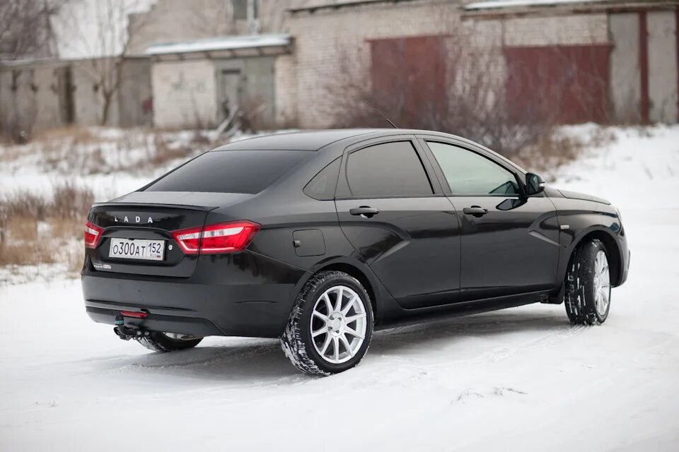 Купить Лада Веста б/у седан в Зиме. Продажа LADA Vesta с пробегом, цены на бу ав
