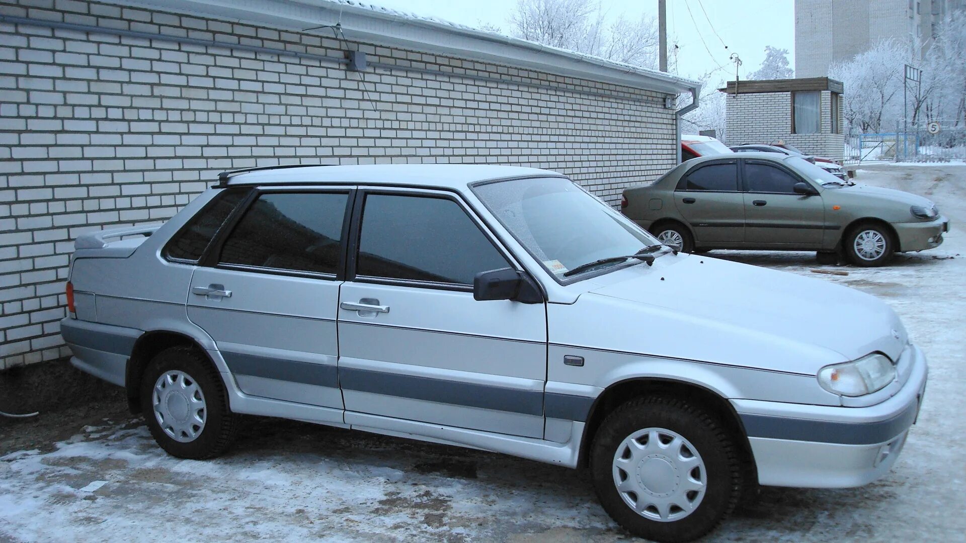 Пятнашка тобольск. Пятнашка -120. серебряная пятнашка машина. серая пятнашка.