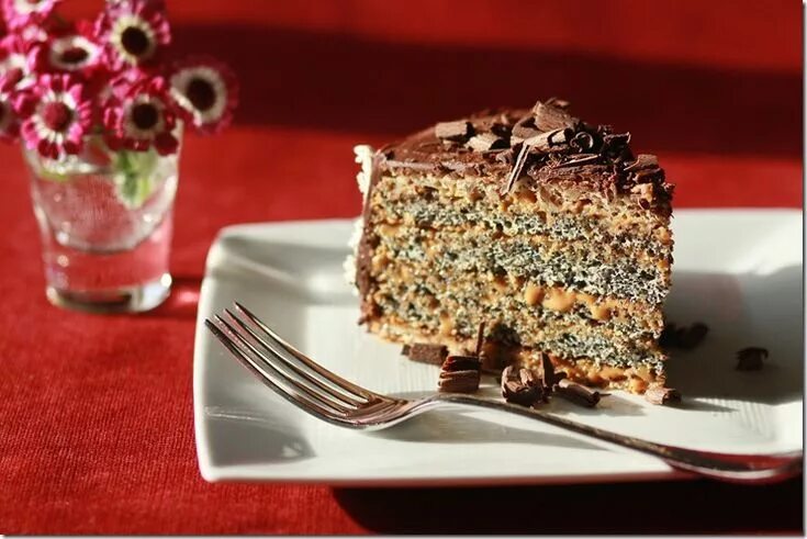 Картошка со сгущенкой и бисквитом. Пирожные картошка. Пирожные картошка. Десертные пирожные из бисквита. Пирожное картошка из бисквита в домашних.