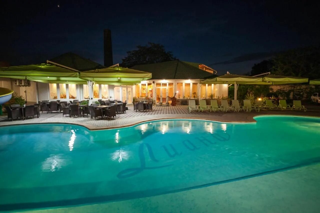 Гостиница евпатория в евпатории. Крым санаторий имфатория 2023. Лиана ул. Евпатория отели все включено. Отель ribera resort spa 4.