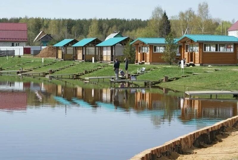 Киммения парк рыбалка. Зона отдыха у озера. Ихтиолог лотошино. Рыбацкая деревня астрахань. Отели с платной рыбалкой.