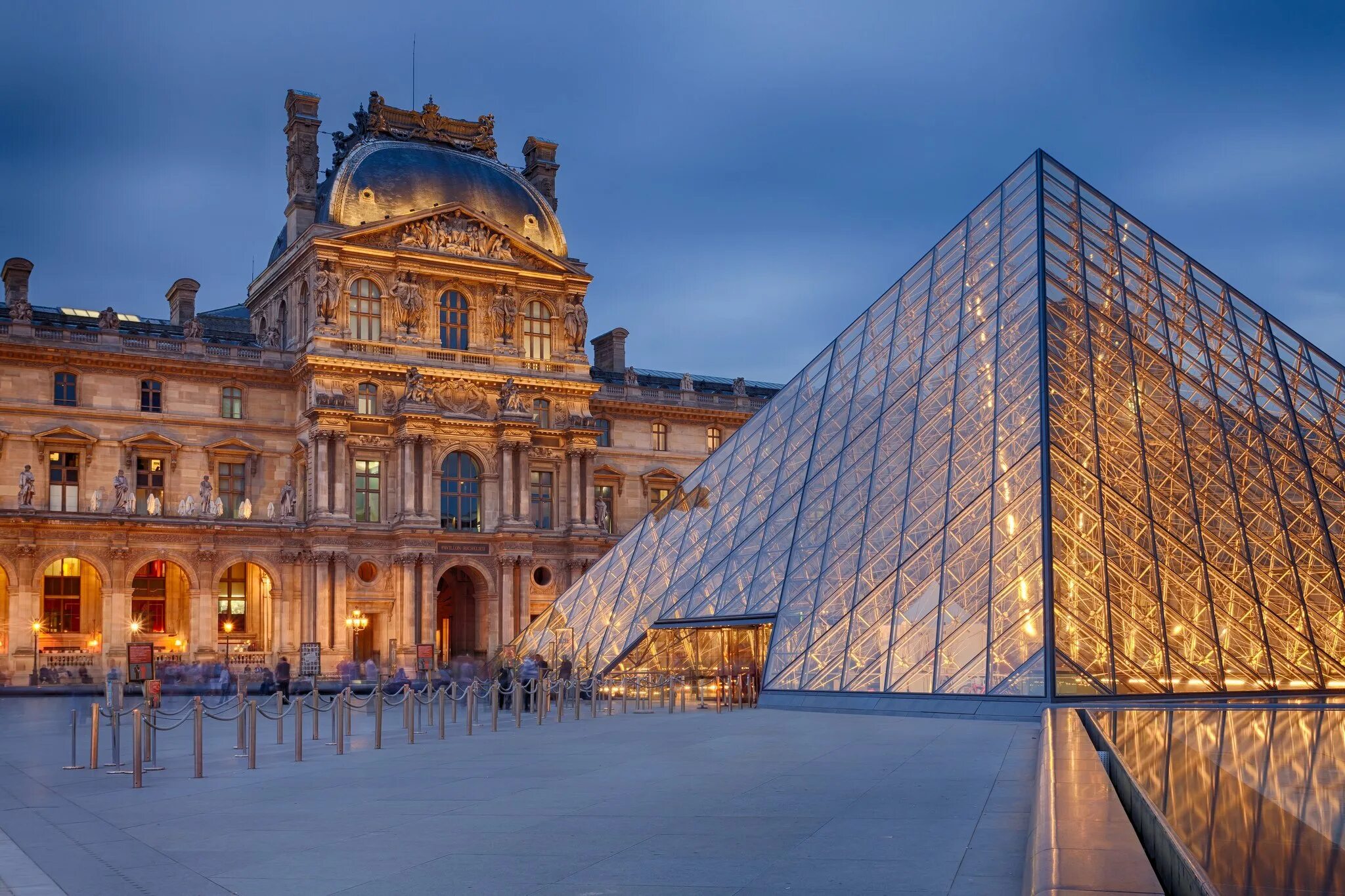 De louvre. Музеи. Лувр. Париж. Музей Лувра во Франции. Музей Louvre, Париж, Франция. Лувр музей Париж Архитектор.