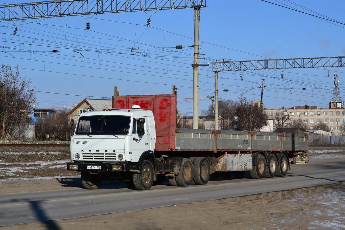 Куплю камаз волгоградская область. КАМАЗ 54112. КАМАЗ 54112 С полуприцепом. Главболгарстрой КАМАЗ 54112. КАМАЗ 54112 трубовоз.