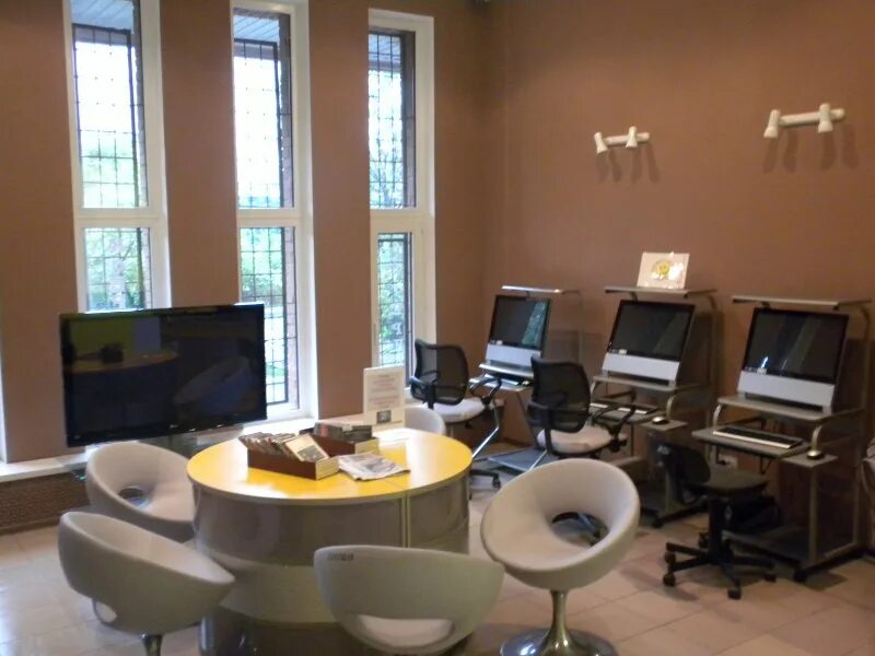 достоевского, москва. библиотека 19 им ф м достоевского. 1 медиатека. ф. медиатека картинки.