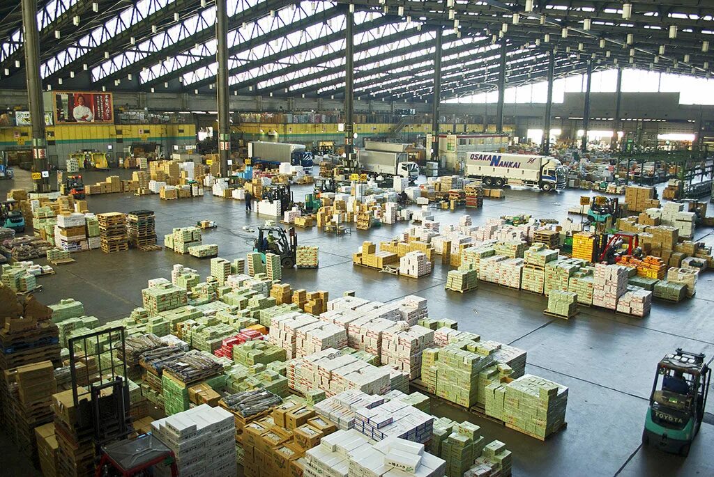 виды оптовых и розничных предприятий