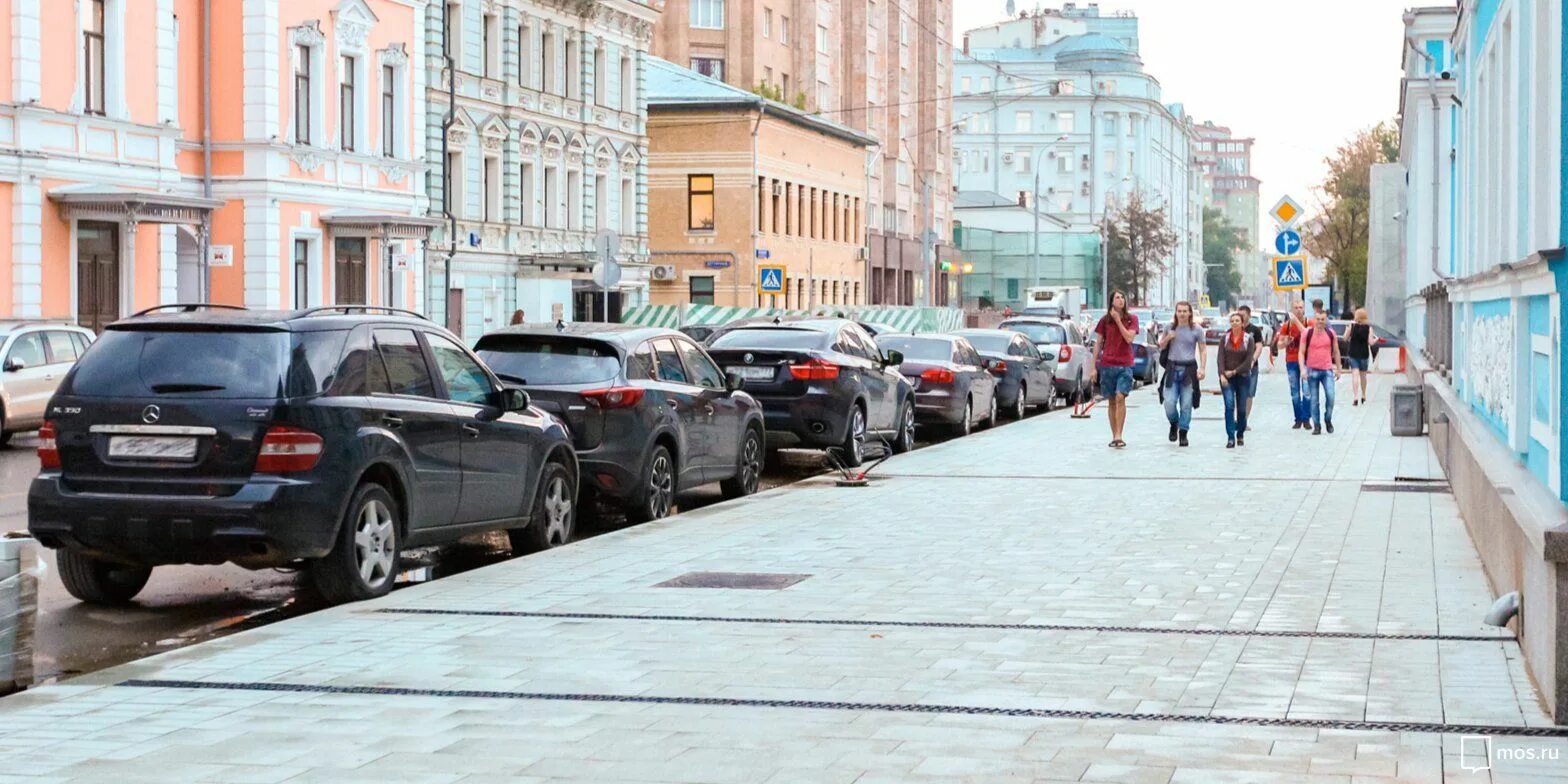 Сколько на улице то. Моя улица Москва. Тротуары в Москве. Улица тротуар. Улица Москвы тротуар.