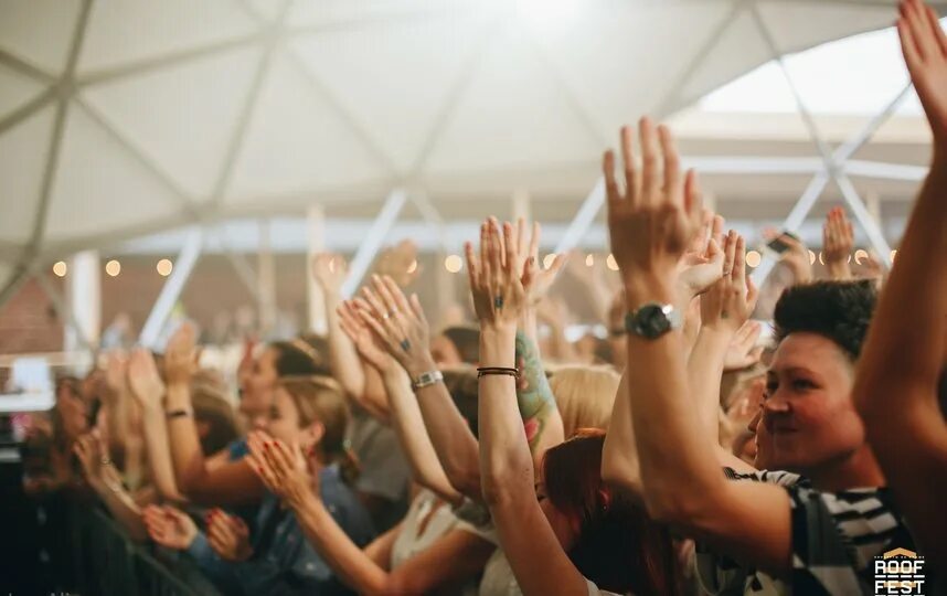 Руфплейс спб. Руф фест санкт петербург. roof fest спб 2025. roof fest санкт-петербург на крыше. руф фест на крыше москва.
