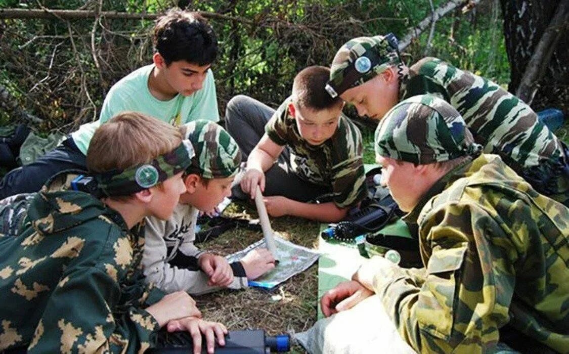 Медицинская помощь зарница. Детский лагерь «военно-исторический лагерь Dex». Военно-патриотический лагерь для детей. Детские военно спортивные лагеря. Военно патриотический лагерь.