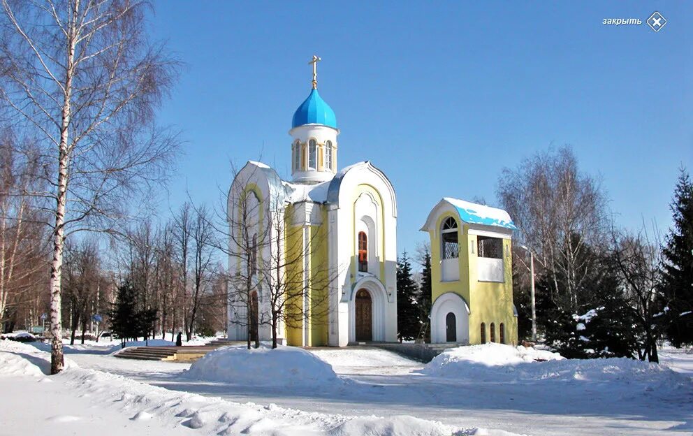 Пенза часовни. Часовня всемилостивого спаса в санкт-петербурге 1865 год. Спасская часовня в память в. Строительная академия пенза часовня. Сквер журавли пенза.
