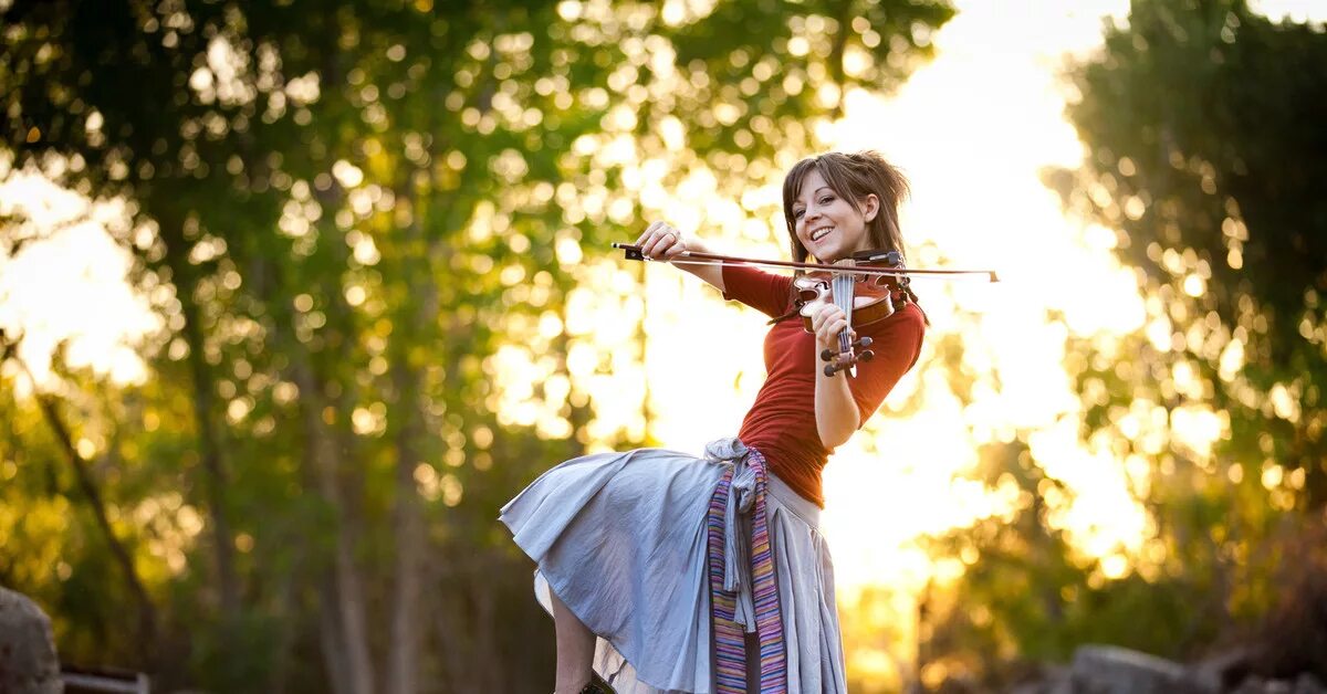 Линдсей Стирлинг. Девушки со скрипкой. Танцующая скрипачка. Группа настроение песни