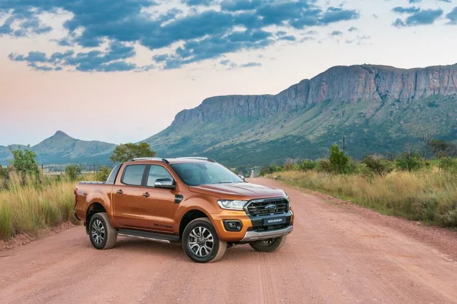 Ford wildtrak. Ford Ranger Wildtrak 2021. Форд рейнджер 2019 года. Ford Ranger Wildtrak Tuning салон. Wildtrak Leisure Australia Cheynes.