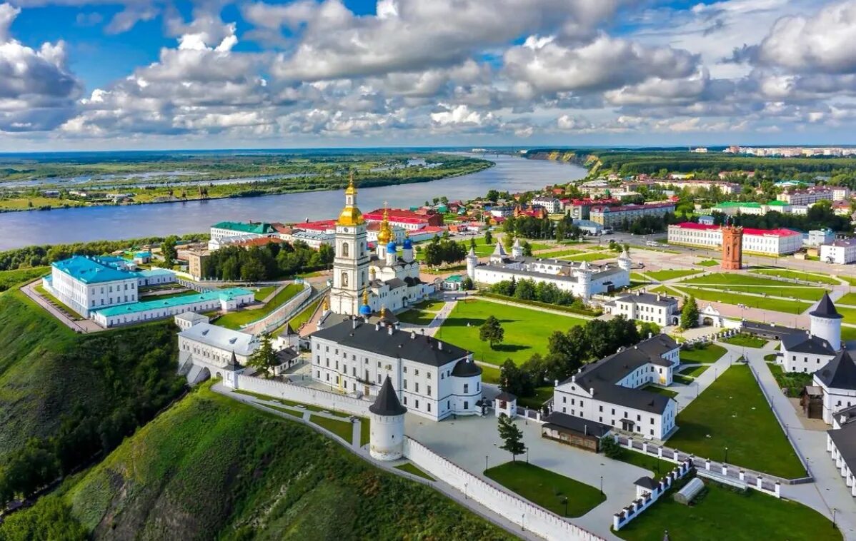 Развитые города сибири. Тобольский Кремль Тобольск. Достопримечательности Тобольска. Тобольский Кремль.. Тобольский Кремль Тюмень. Тобольский Кремль Тобольск экскурсия.