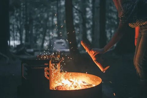 Бросающая огонь
