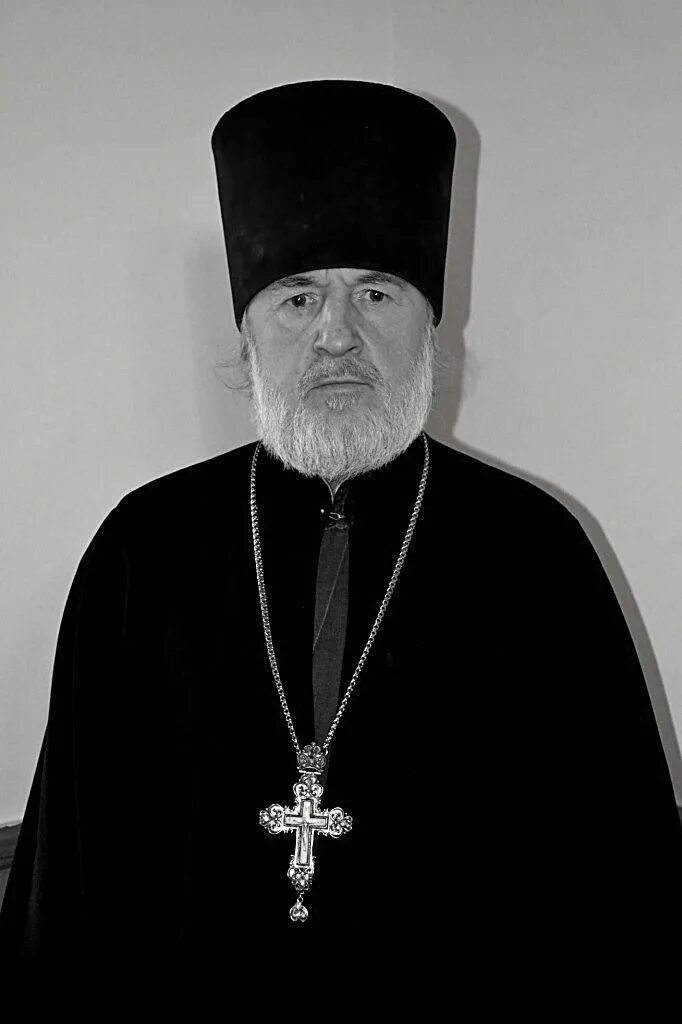 Иерей владимир микеров. Игумнов александр священник. Священник таланов ярославль. Отец сергий шерман. Ярославль священник.