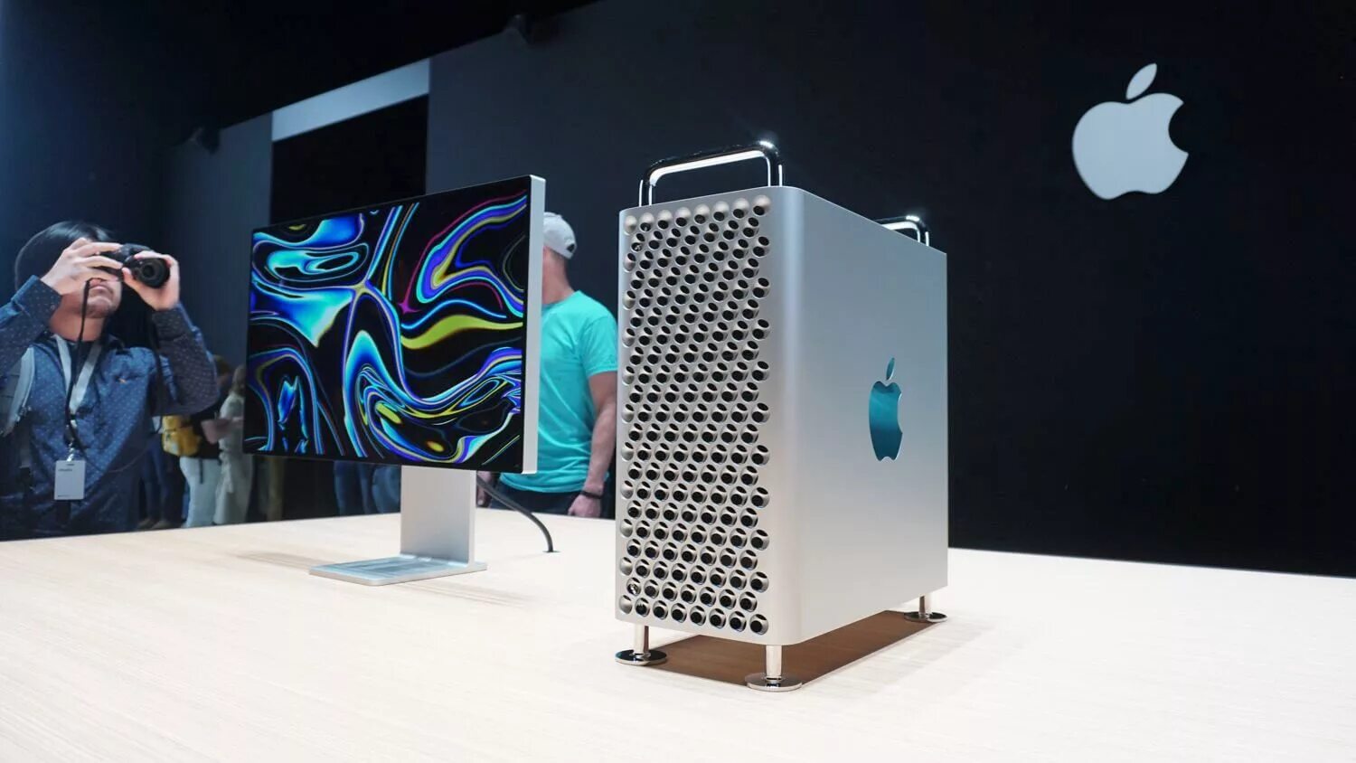 Apple Mac Pro 2019. Компьютер Apple Mac Pro Pro 2019. Apple Mac Pro 2022. Макинтош Apple 2019.