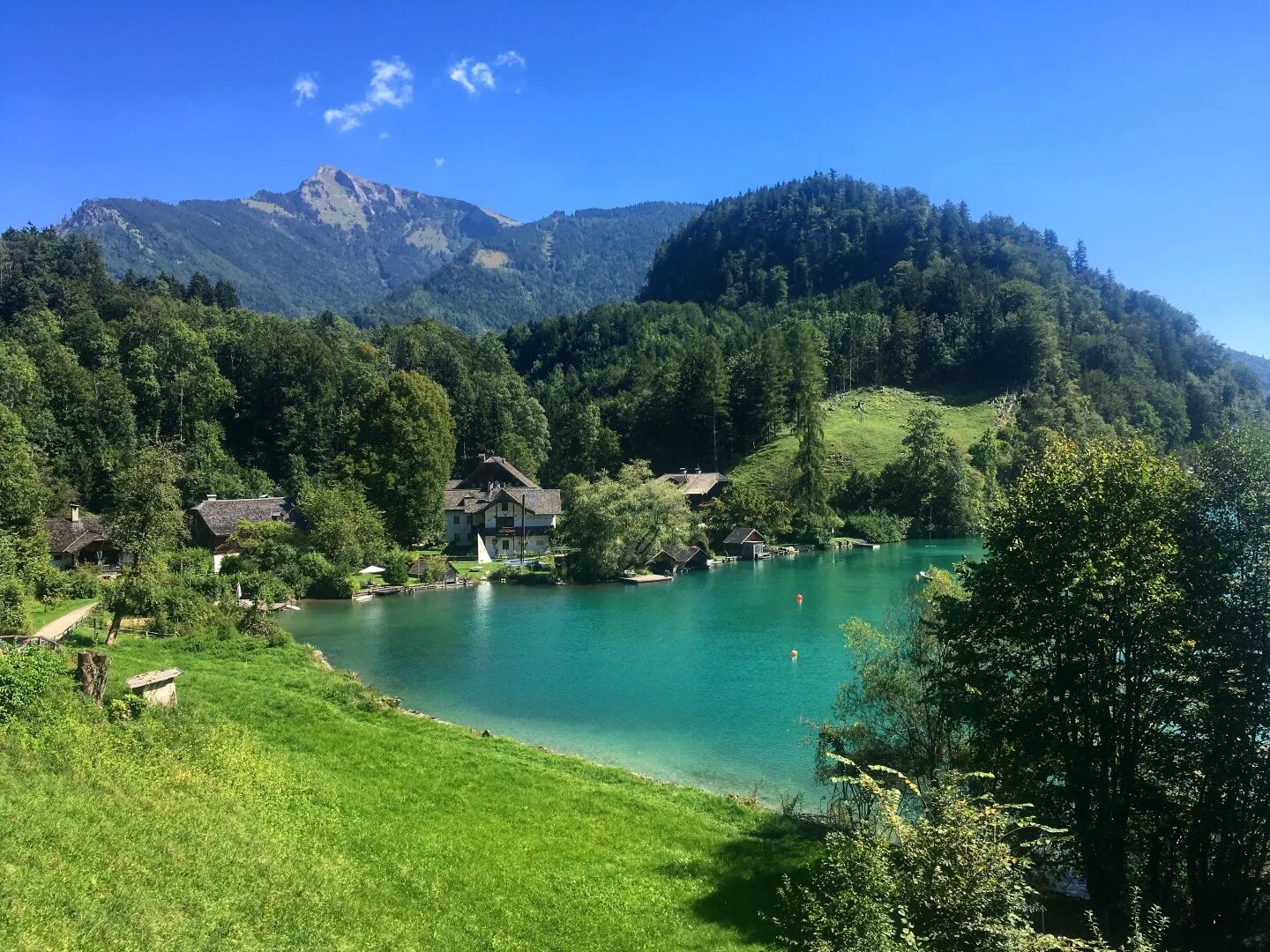 На озерах австрии. Озеро Лунгерн Швейцария. Attersee Австрия. Ватерзее озеро в Австрии. Австрия. Озеро Гепатч..